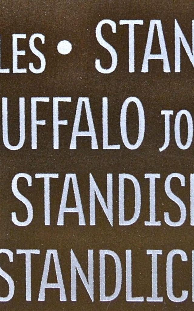 Detailaufnahme eingravierte Namen auf dem Ring der Erinnerung in Ablain-Saint-Nazaire, Nordfrankreich. Copyright: CRTC Hauts-de-France - Jean Jacques Thomas