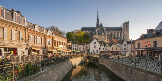 Panoramablick auf die Place du Don im Viertel Saint-Leu in Amiens, Nordfrankreich. Copyright: CRTC Hauts-de-France - Stéphane Bouilland