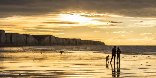 Abendstimmung am Strand entlang der Steilküsten in Ault, Copyright: CRTC Hauts-de-France - Stéphane Bouilland