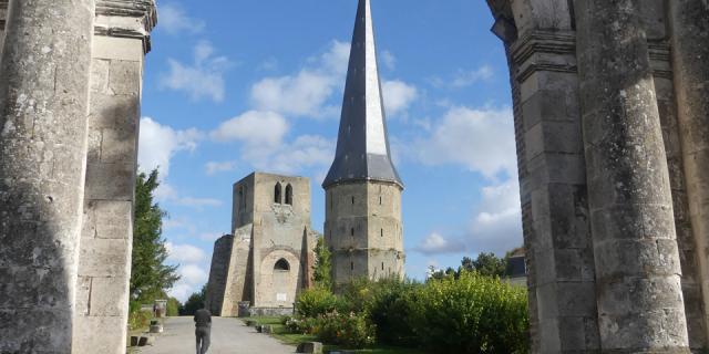 Bergues_Abbaye Saint Winoc ©crtc Hauts De France Caroline Delatte Delacarolinette