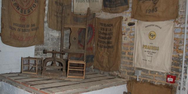 Detailaufnahme Jutesäcke für Blumensamen im Haus der Familie Henri-Matisse, Bohain-en-Vermandois, Nordfrankreich. Copyright: La Maison Familiale Henri Matisse - Studio Jean Paul Bohain