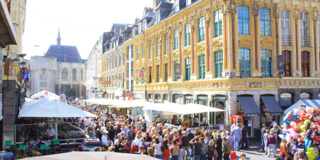 Blick auf die Braderie de Lille, den größten Flohmarkt Europas, © Office de Tourisme de Lille - Olivier Duhamel