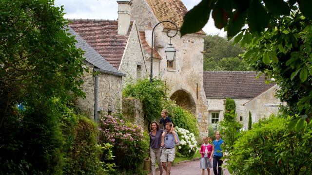 Familienspaziergang beim Waldfest in Saint-Jean-aux-Bois, Copyright CRTC Hauts-de-France_Anne-Sophie Flament