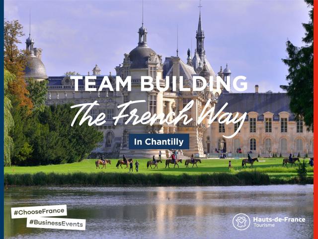Northern France _ Chantilly _ Horse ride infront of the Chantilly Castle © CRTC Hauts-de-France - Nicolas Bryant - Havas