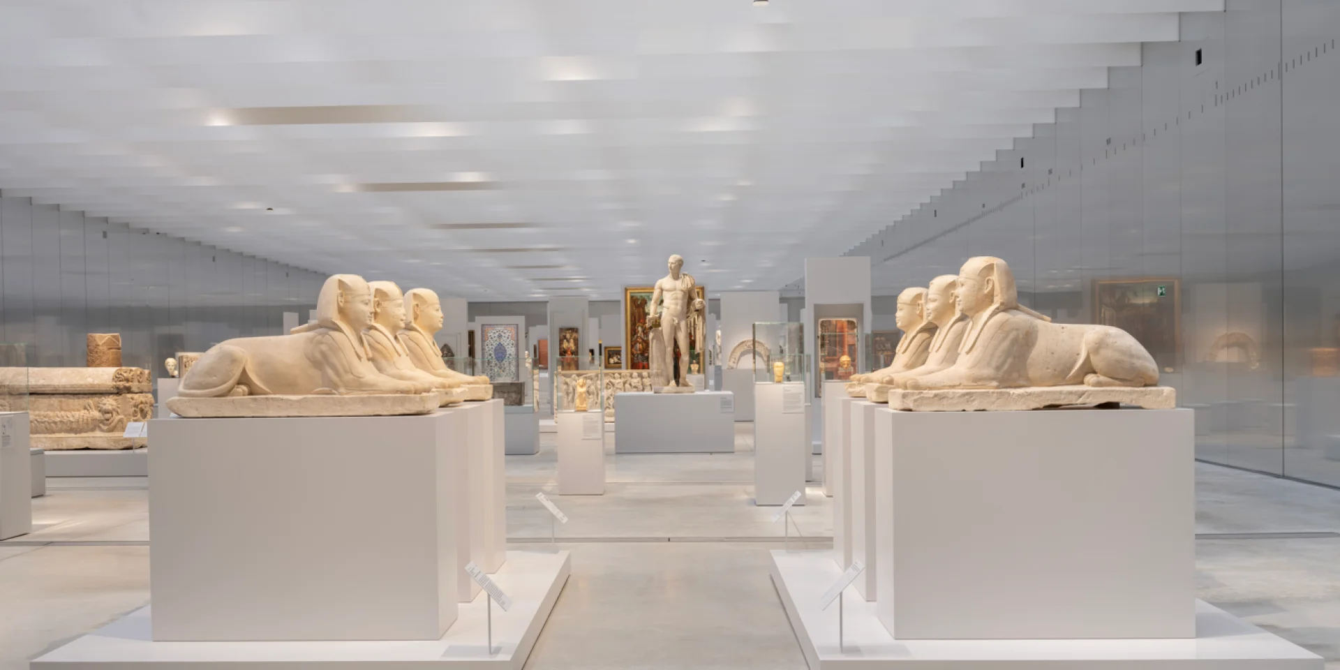 Lens - Nouvelle galerie du temps Louvre Lens - © Louvre-Lens Manuel_Cohen