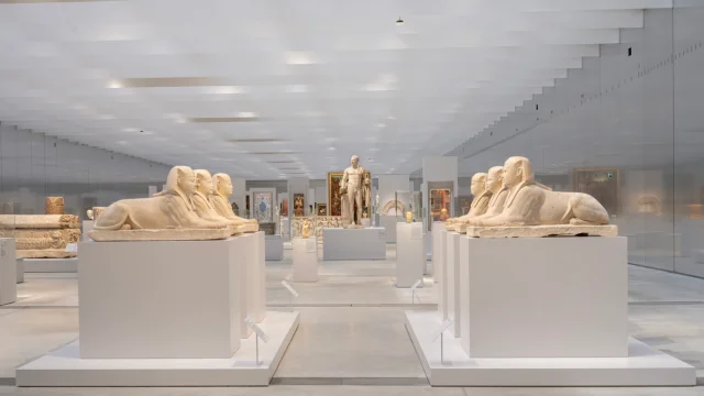 Lens - Nouvelle galerie du temps Louvre Lens - © Louvre-Lens Manuel_Cohen